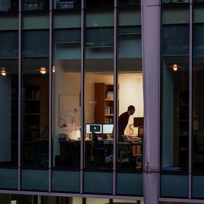 Survey shows employers, workers might be aligning on hybrid work